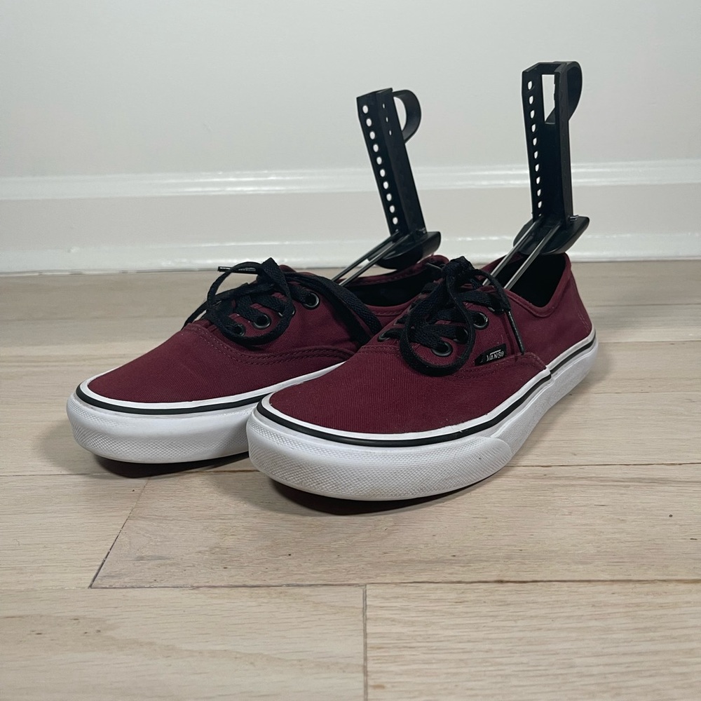 Unisex maroon vans womens size 6.5 mens size 5 like new condition